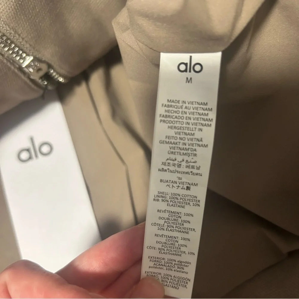 Alo Cropped Main Character Jacket